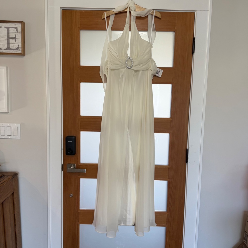 Betsy& Adam Ivory Halter Gown Rhinestone Buckle Flowy Chiffon Formal Dress 6 NWT